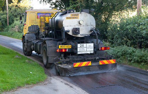 asphalt distributor